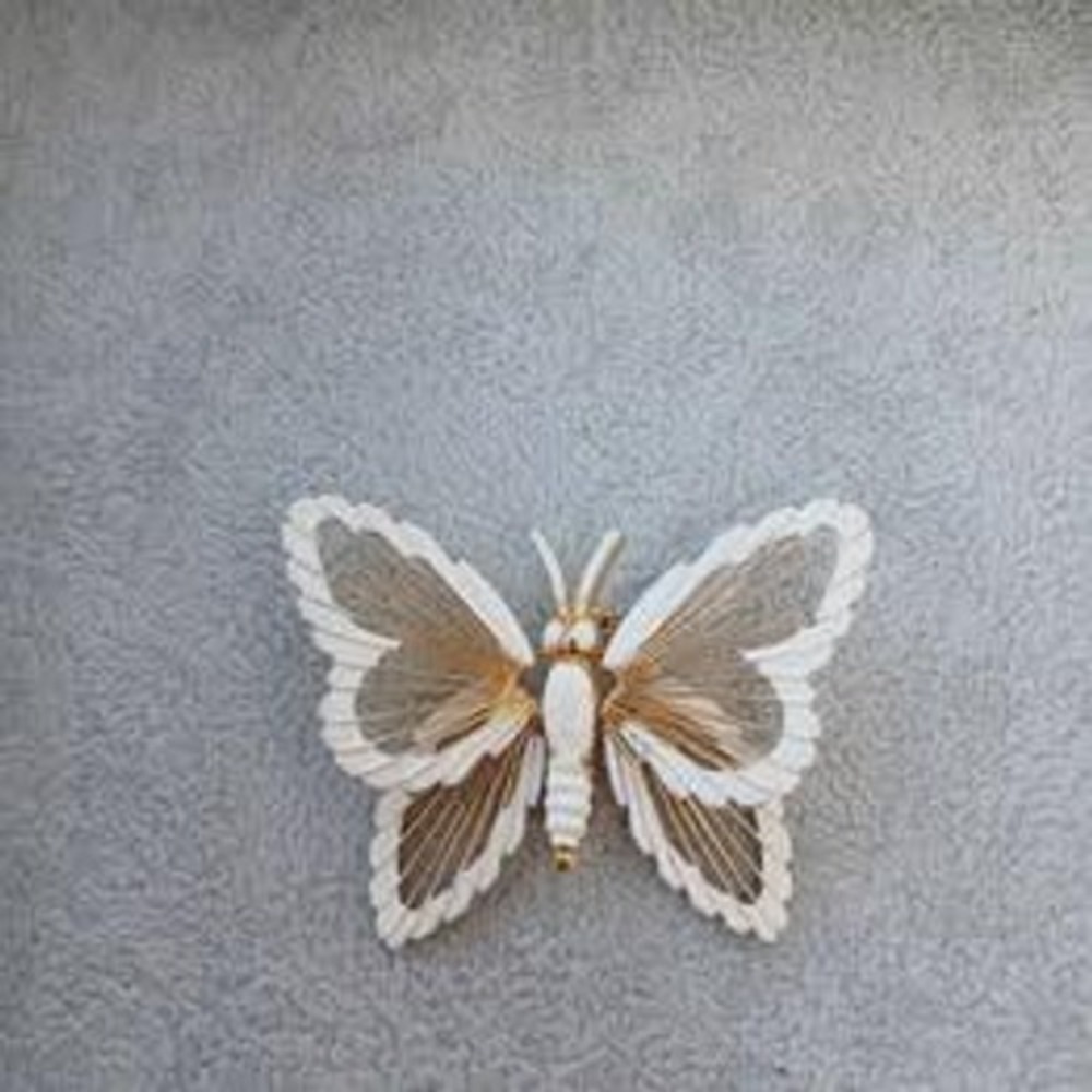Vintage Monet Butterfly Brooch Gold Tone White Enamel‎ Small Openwork Wire Pin